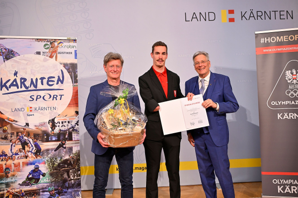 © LPD Kärnten/Helge Bauer, v.l.n.r. Arno Arthofer, Nico Pajantschitsch, LH Peter Kaiser