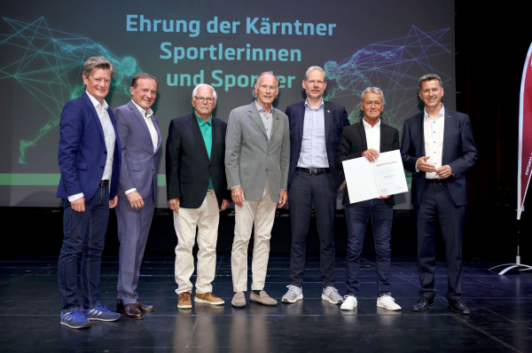 © Land Kärnten |  Anton Leikam (Präsident ASKÖ), Ulrich Zafoschnig (Präsident Union Kärnten), Dr. Christoph Schasché, LH Daniel Fellner, Landessportdirektor Arno Arthofer, Valentin Topitschnig (VST LAAS Völkermarkt)