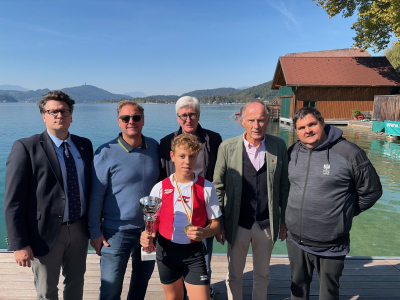 © ASVÖ Kärnten | v.l.n.r. Schiedsrichter Stephan Neuberger, Kassier des LRV Sandro Veccellio, Obmann des LRV Heinrich Neuberger, Doppelsieger Timo Traer, ASVÖ Kärnten Präsident Dr. Christoph Schasché, Sportwart Gernot Pacher