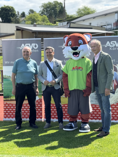 © ASVÖ Kärnten - v.l.n.r: Valentin Blaschitz (Obmann VST Völkermarkt); MBA, Markus Lakounigg (Bürgermeister Völkermarkt); Filu (ASVÖ Maskottchen); Dr. Christoph Schasché (ASVÖ Kärnten Präsident)